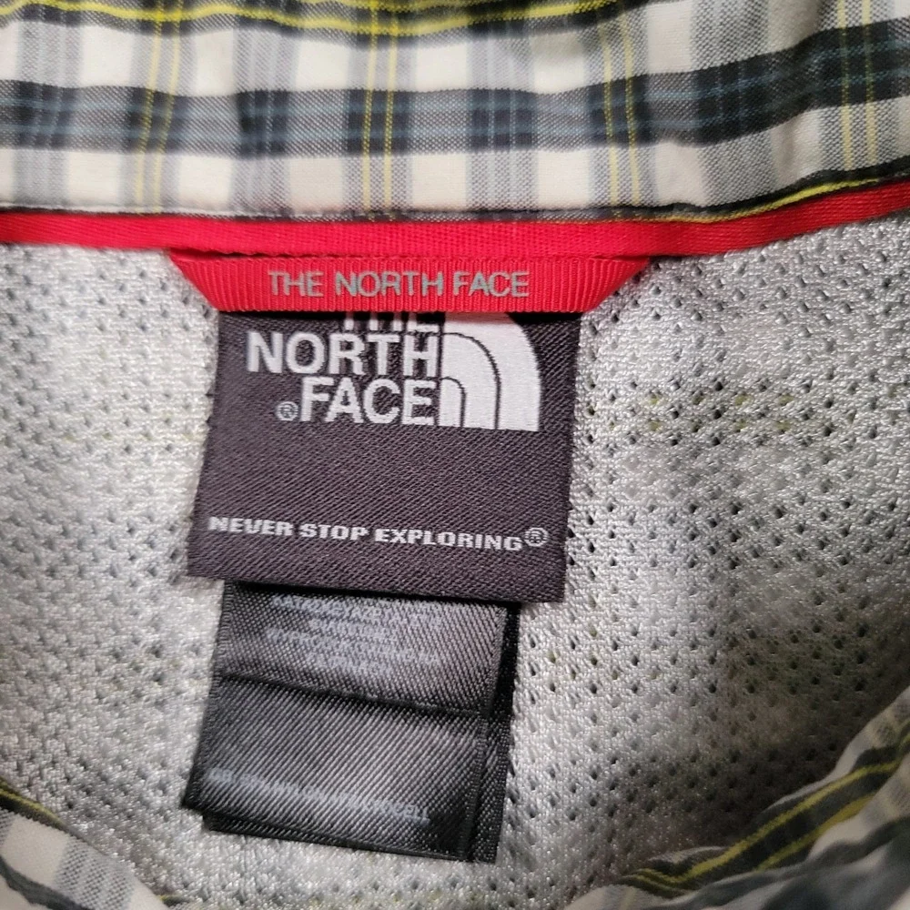 The North Face Men Plaid Short Sleeve Button Shirt Small‎ Outdoor Hiking